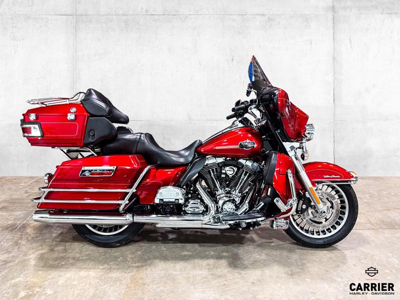 Moto Harley-Davidson FLHTCU 2013