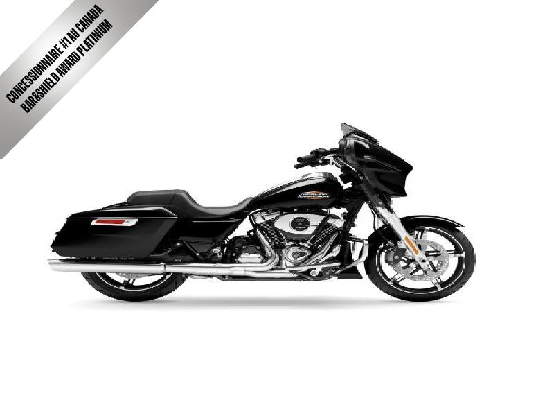 Moto Harley-Davidson Street Glide / fini chrome 2025