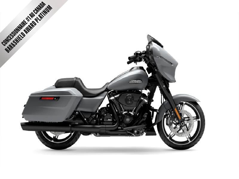 Moto Harley-Davidson Street Glide / fini noir 2024