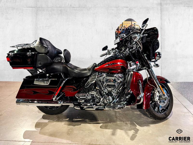 Moto Harley-Davidson CVO ELECTRA GLIDE  ULTA CLASSIC 2011