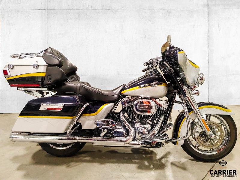 Moto Harley-Davidson CVO ELECTRA GLIDE  ULTA CLASSIC 2012