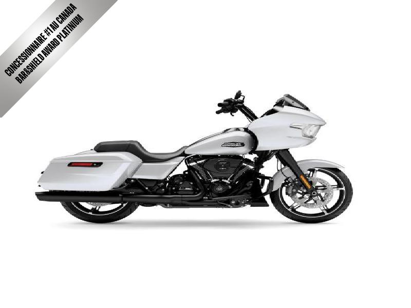 Moto Harley-Davidson Road Glide / fini noir 2025
