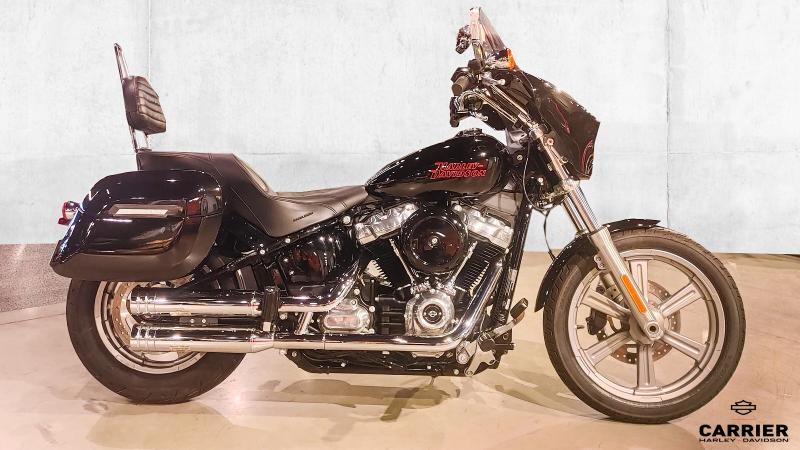Moto Harley-Davidson SOFTAIL STANDARD 2023