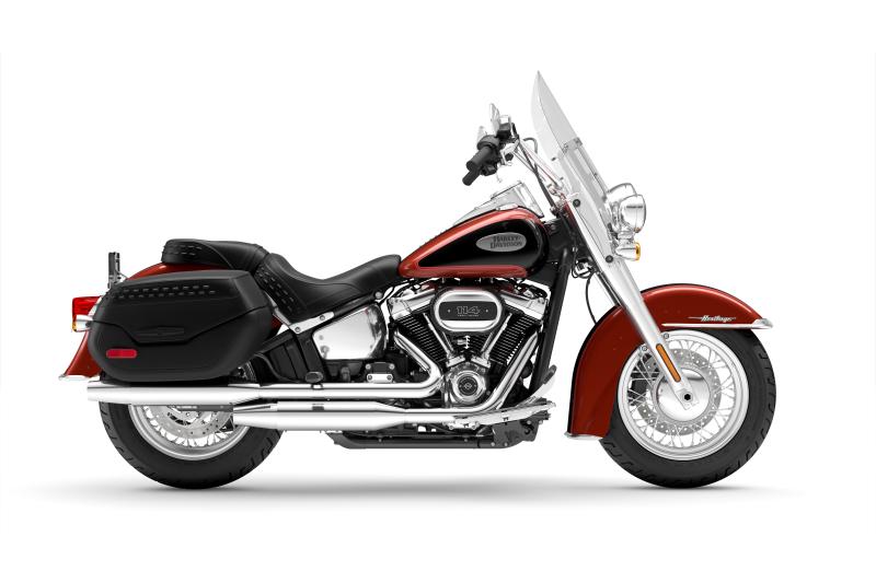 Moto Harley-Davidson Heritage Classic 114 / fini chrome 2024