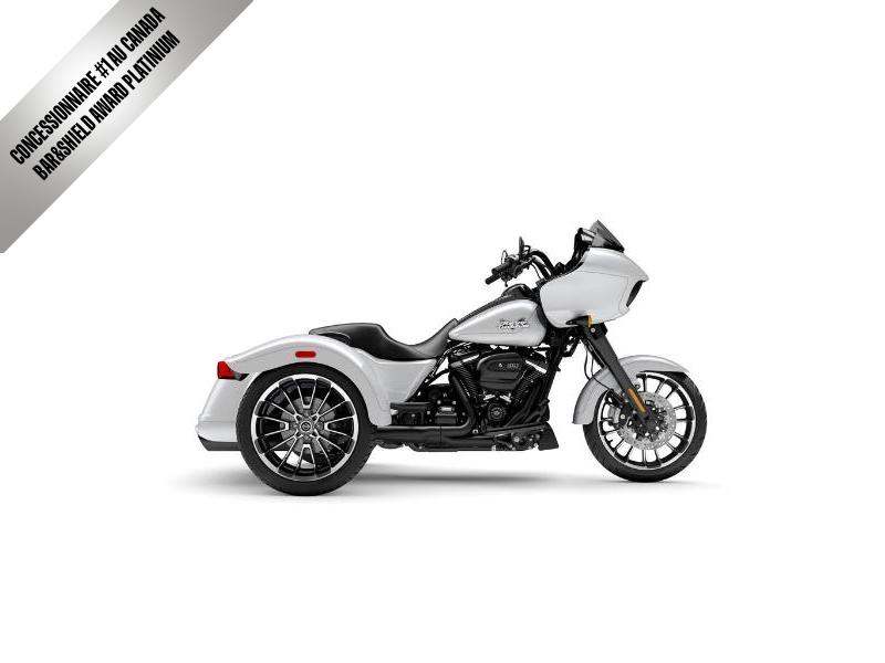 Moto Harley-Davidson Road Glide 3 / fini noir 2025