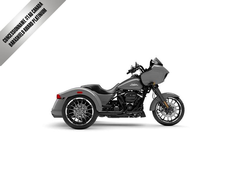 Moto Harley-Davidson Road Glide 3 / fini noir 2025