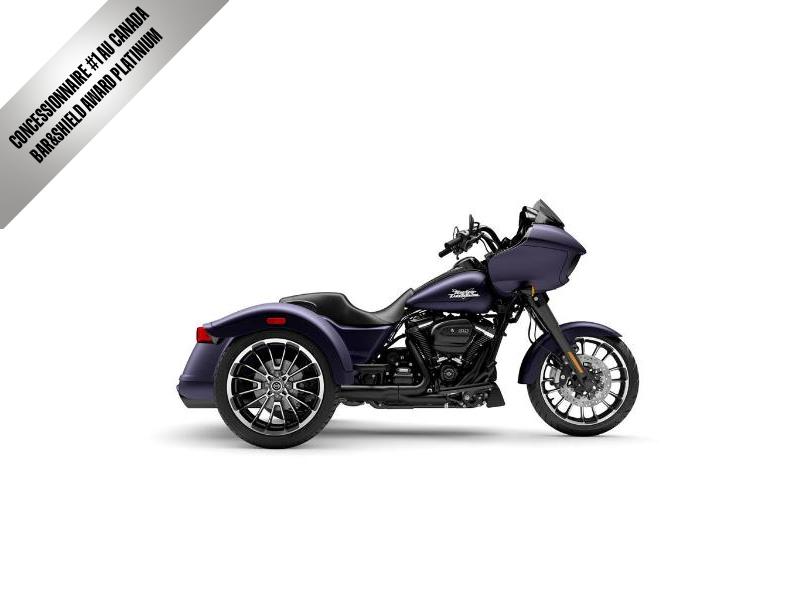 Moto Harley-Davidson Road Glide 3 / fini noir 2025