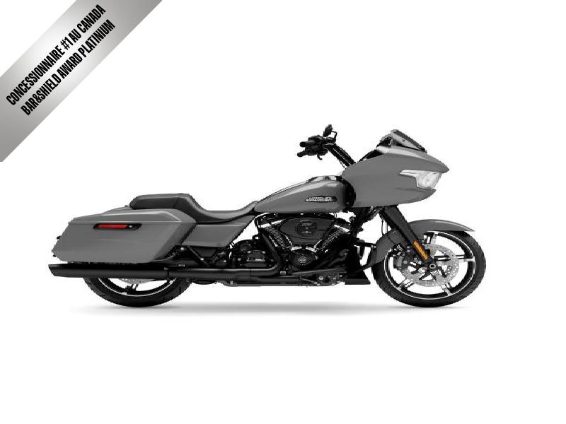 Moto Harley-Davidson Road Glide / fini noir 2025