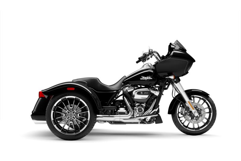 Moto Harley-Davidson Road Glide3 / fini chrome 2024