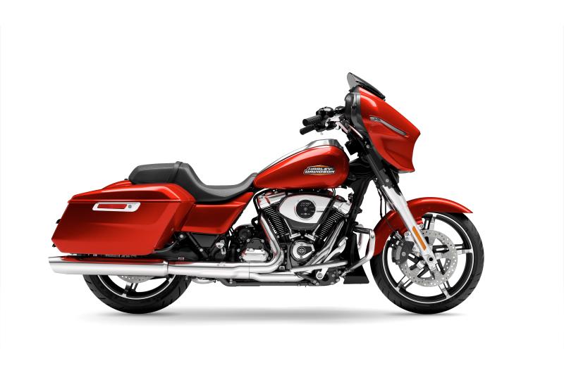 Moto Harley-Davidson Street Glide / fini chrome 2024