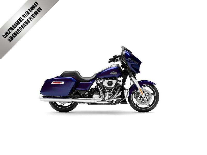 Moto Harley-Davidson Street Glide / fini chrome 2025