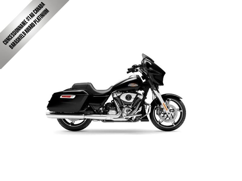 Moto Harley-Davidson Street Glide / fini chrome 2025