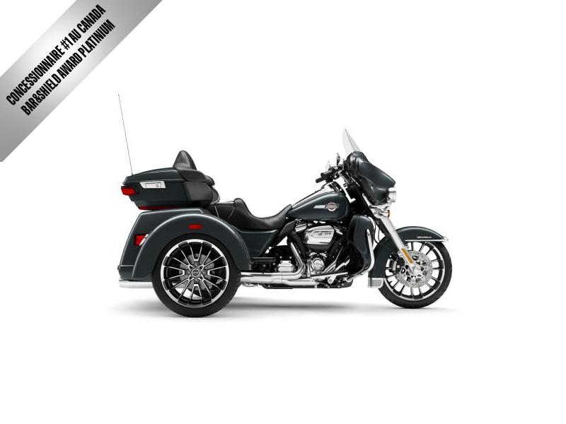 Moto Harley-Davidson Tri Glide Ultra / fini chrome 2025