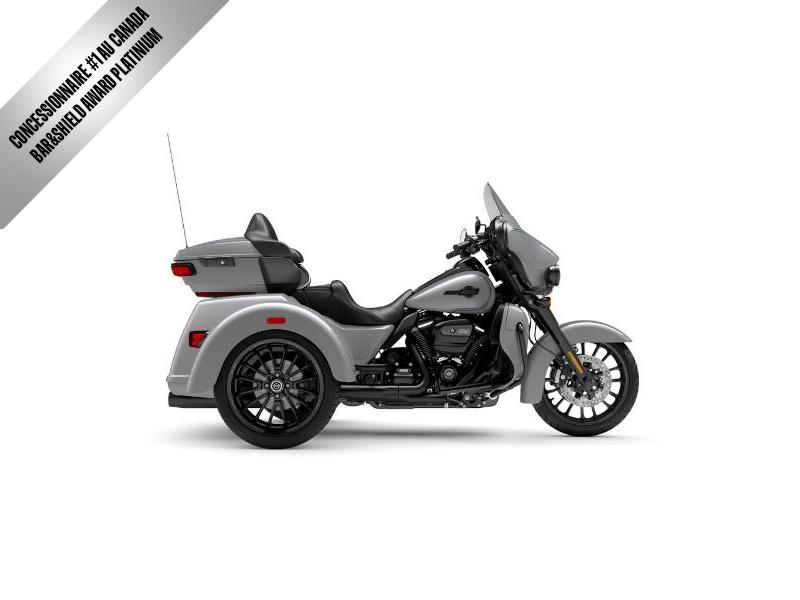 Moto Harley-Davidson Tri Glide Ultra / fini noir 2025