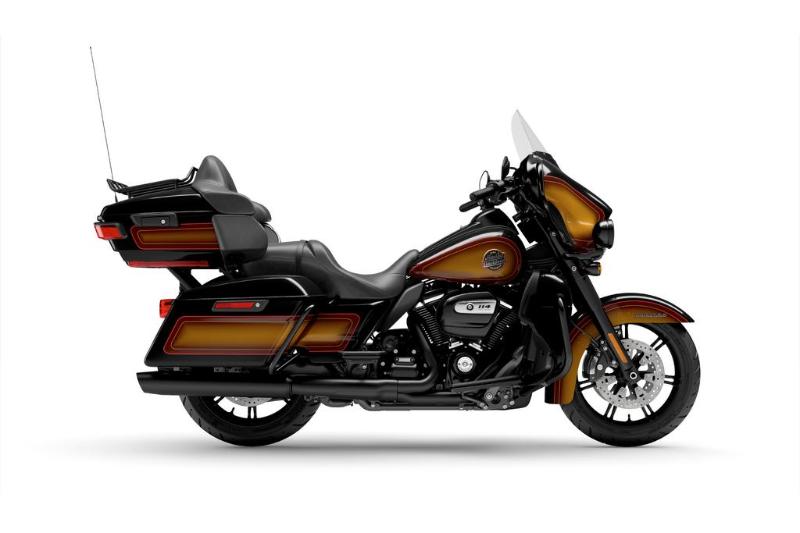 Moto Harley-Davidson Ultra Limited / fini noir 2024