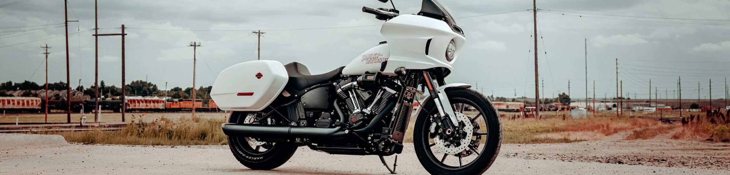 26-fxlrst-beauty-0021-bw-st.tif[7380_-1xoxarxbg(white)]